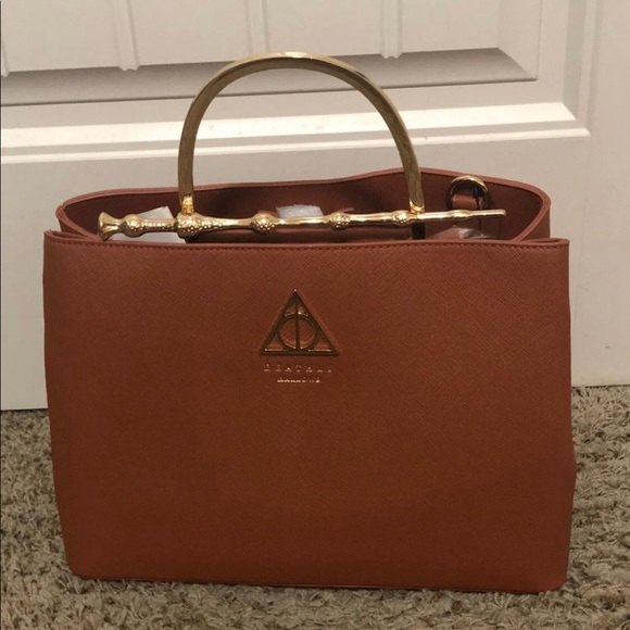 Loungefly Handbags - Loungefly Harry Potter Elder Wand in Cognac *NEW WITH DEFECT*